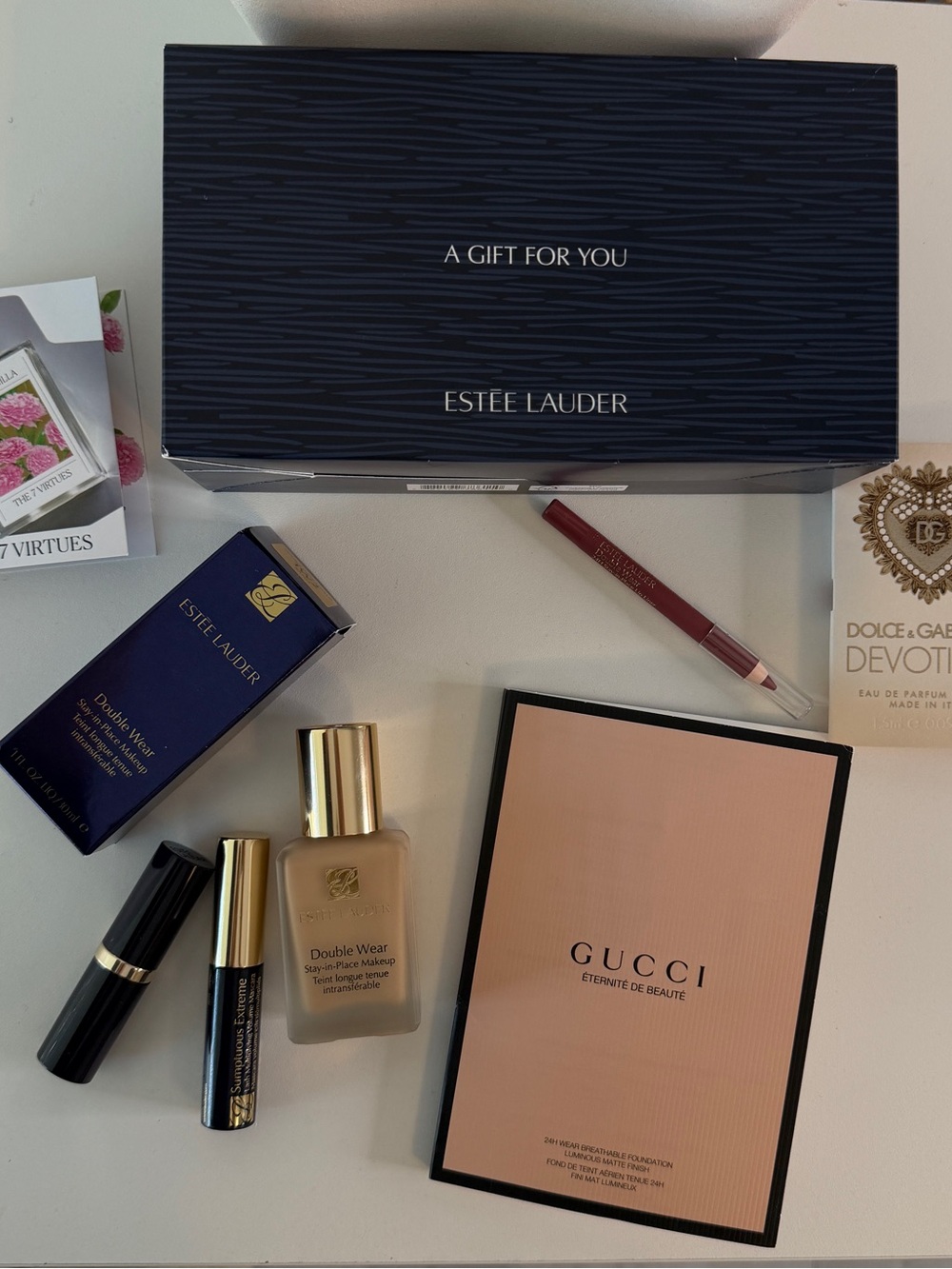 Estee Lauder makeup bundle